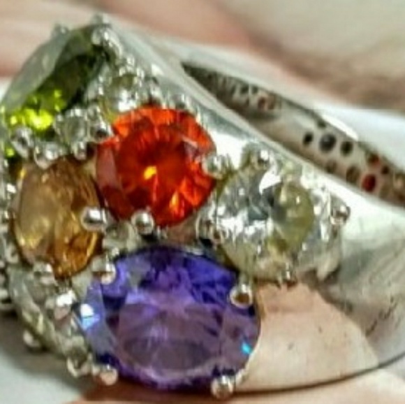 Vintage Rainbow ring - Picture 2 of 3